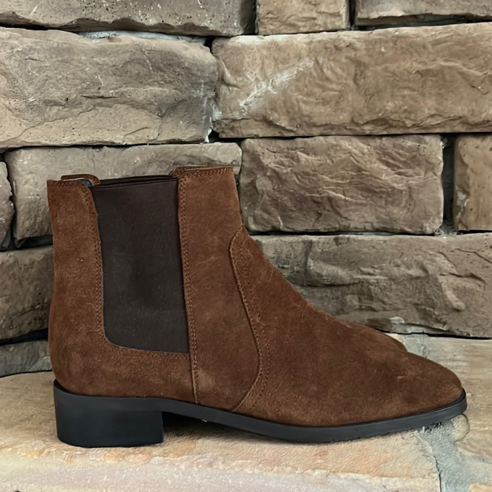 Aquatalia Chelsea Boot / Chestnut /‎ SZ 9